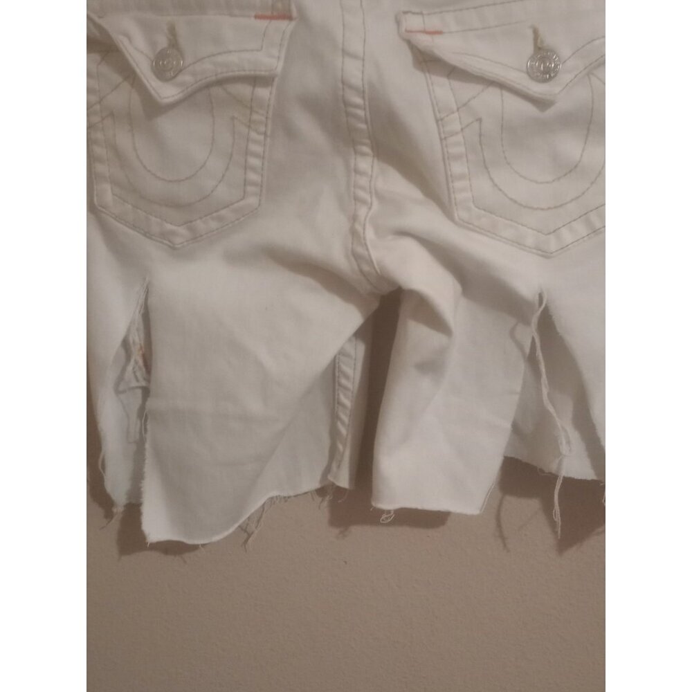 True Religion Women's White Skinny Cut-Off Low Rise Denim Jean Shorts Sz 27 - Picture 8 of 14